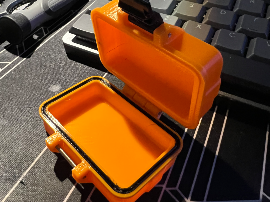 Small Parametric Container