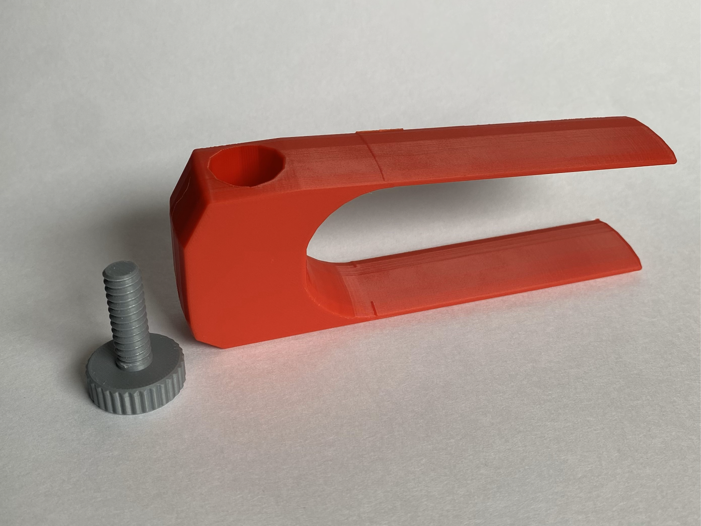 Writing Aid/Pen Holder (fully printable)
