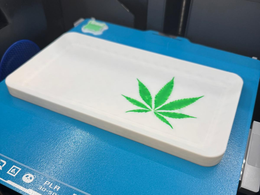 Mischbrett / Tray Cannabis Weed mit Logo