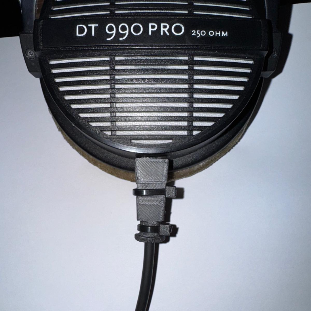 Beyerdynamic dt-990 pro cable protector