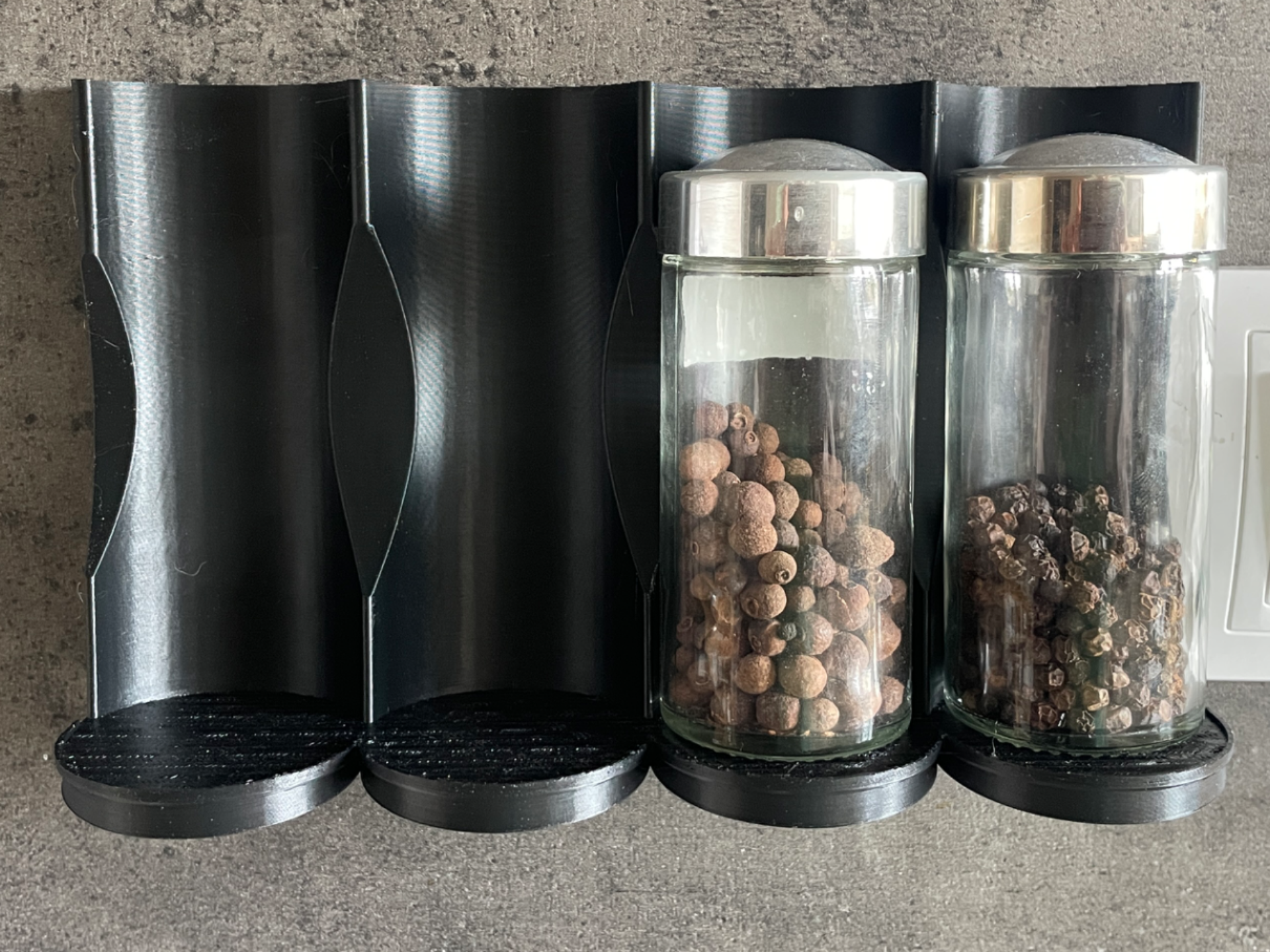 seasoning holder