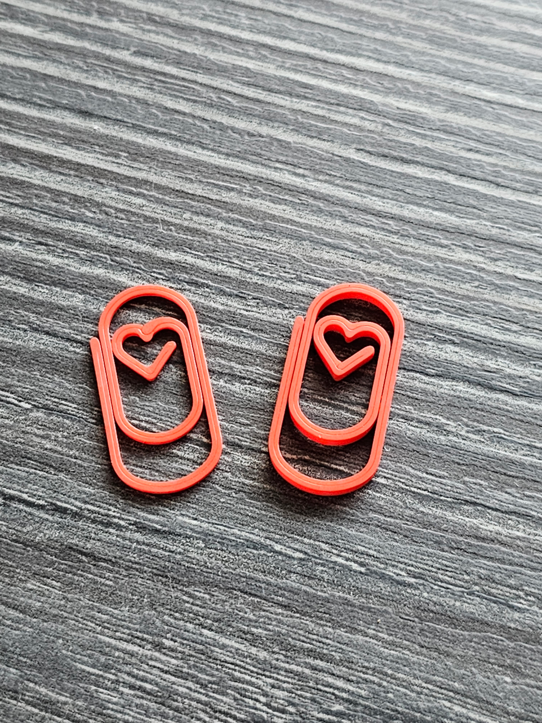 paper clip Heart style