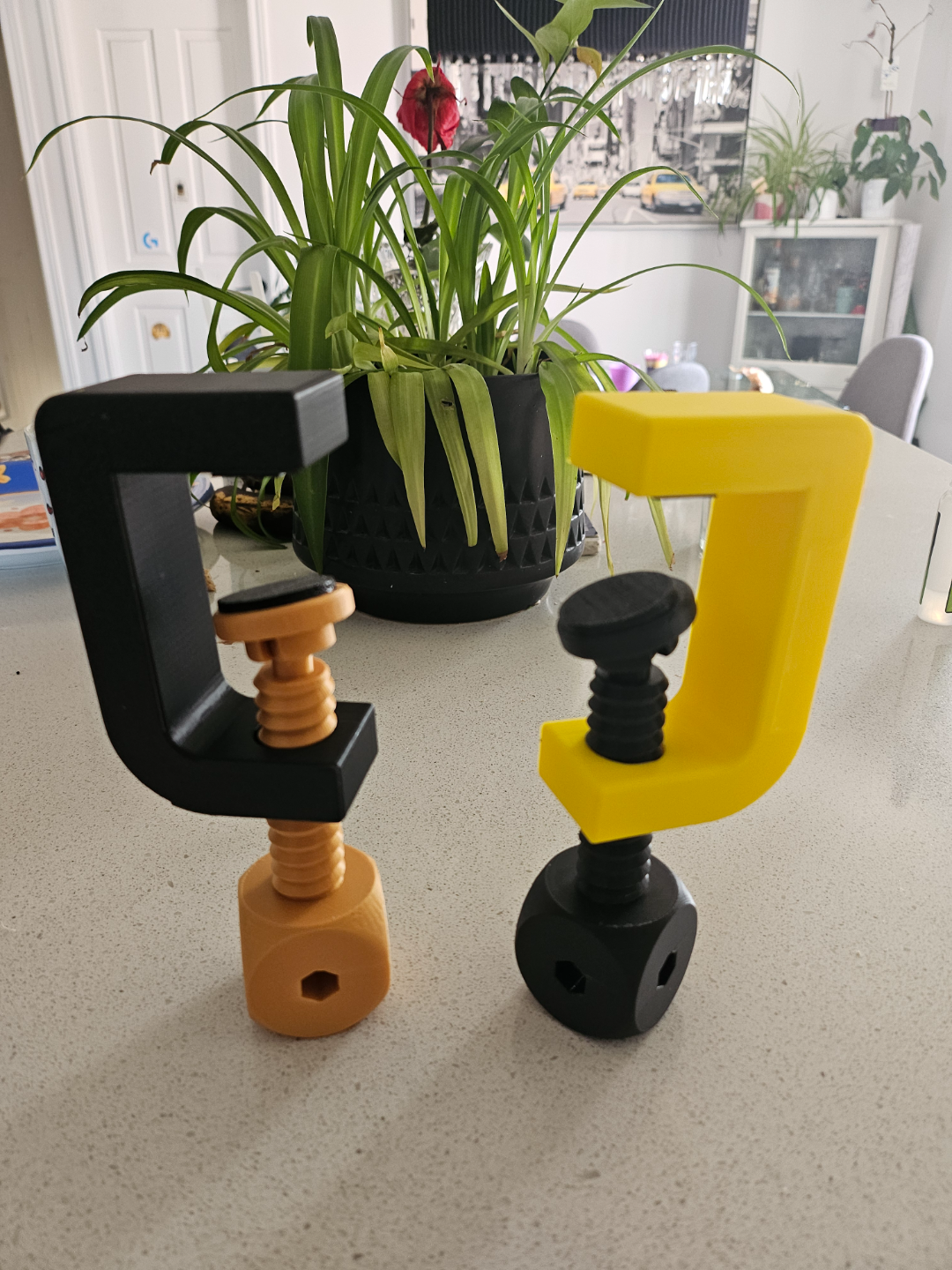 C Clamp&TPU Protective hold (Wont-scratch-mark-)