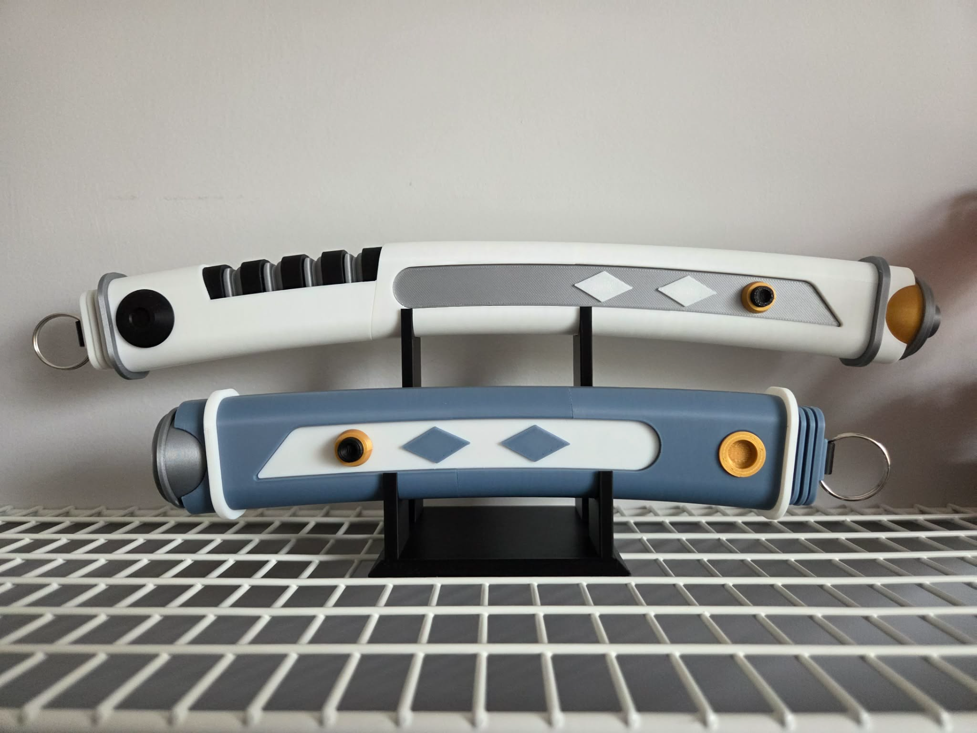 javiermtv Ahsoka Tano lightsaber stand