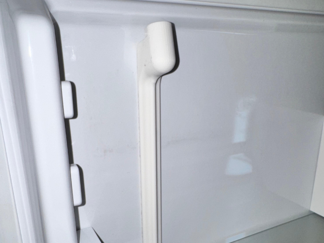 Halter für Philips LatteGo für die Kühlschranktür