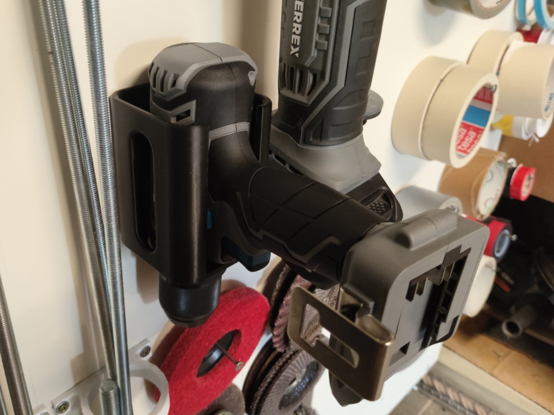 Vertikaler Akkuschrauber Halter
