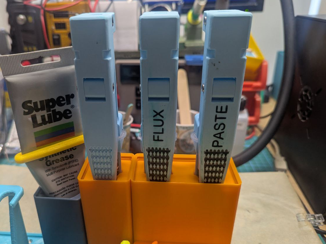 Gridfinity Flux Paste Dispenser Holder