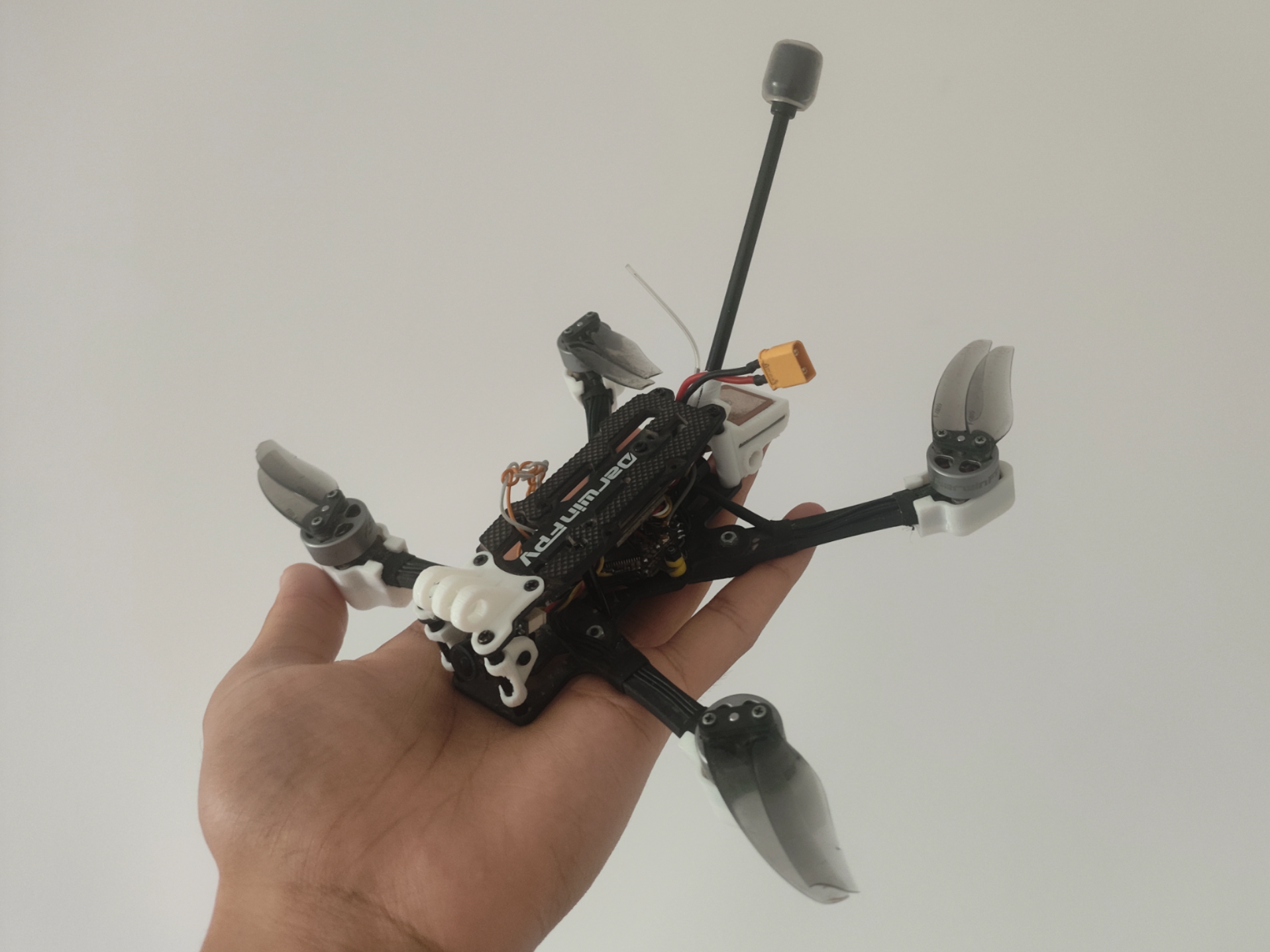 DarwinFPV foldape4 达尔文FPV4寸折叠穿越机打印件额外包含脚垫