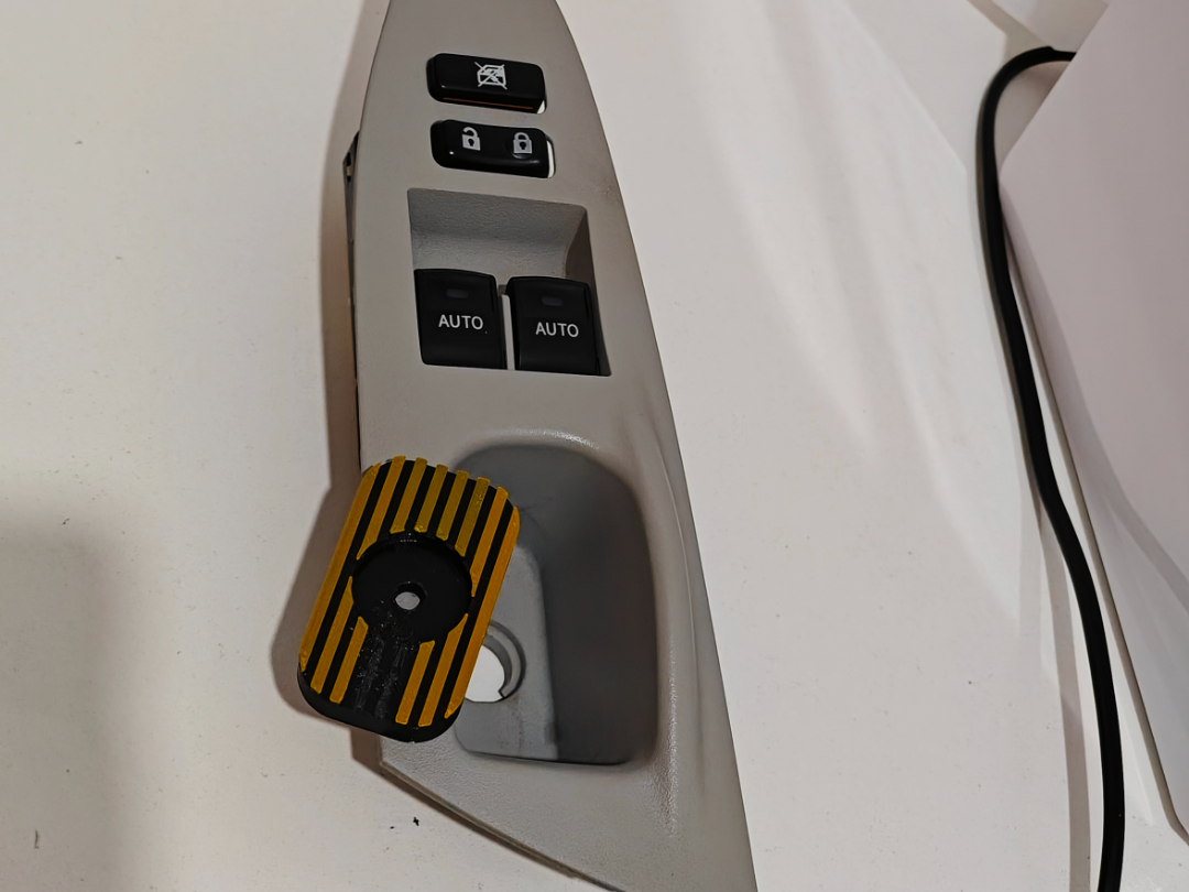 Toyota IQ master switch broken screw fix