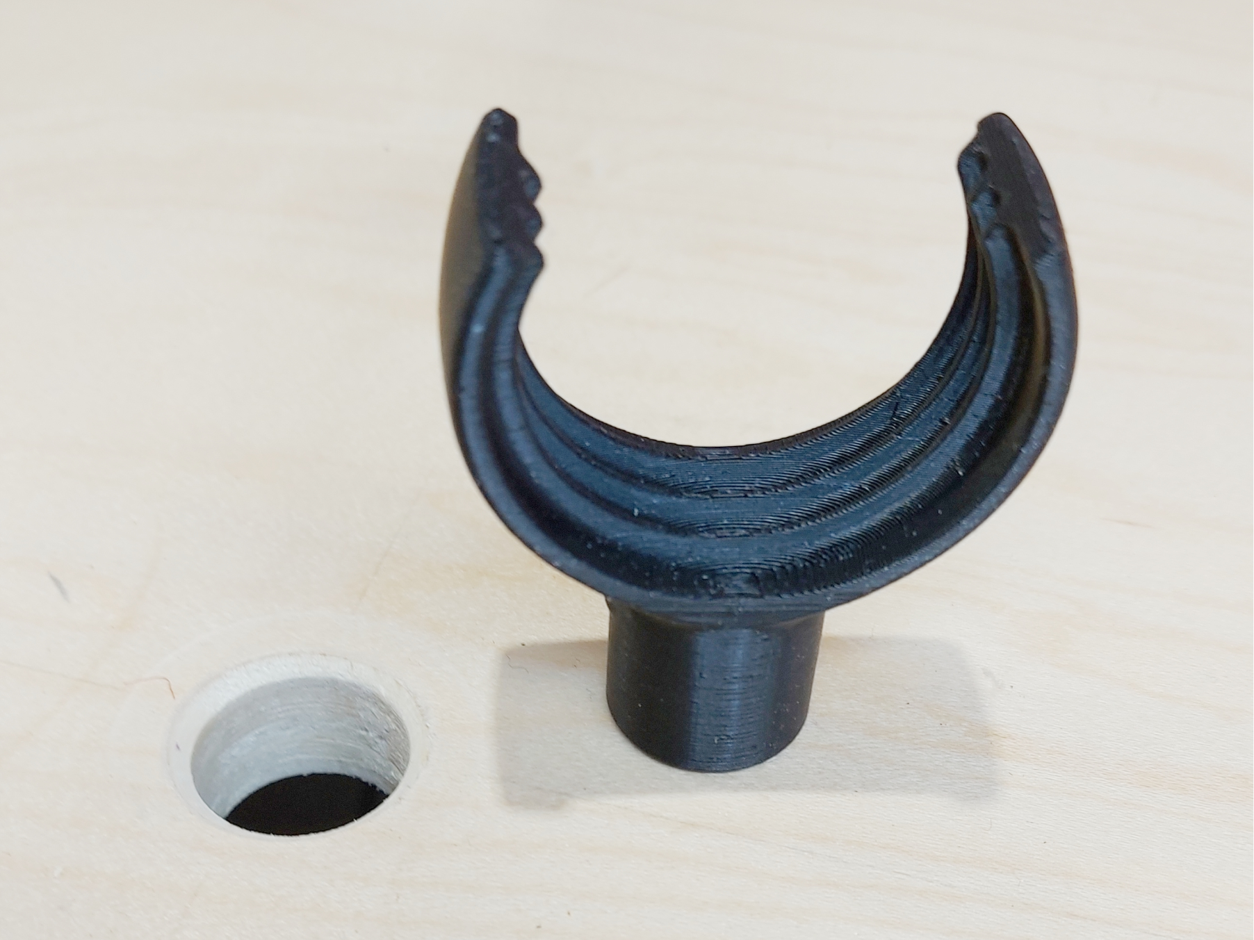 40mm Vacuum Hose Holder - MFT - 20mm Dog Holes.