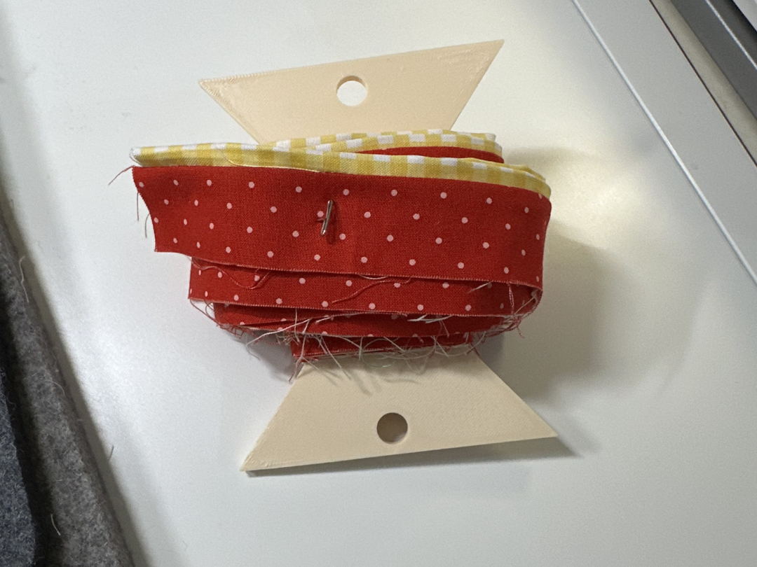 Quilt Binding Holder