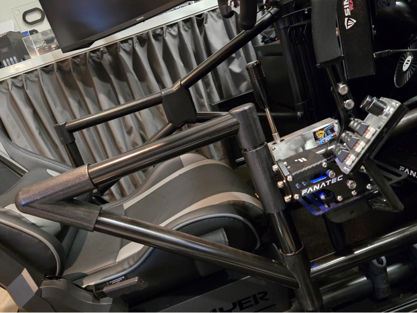 Side 'roll' cage with 40mm PVC tubing / simracing