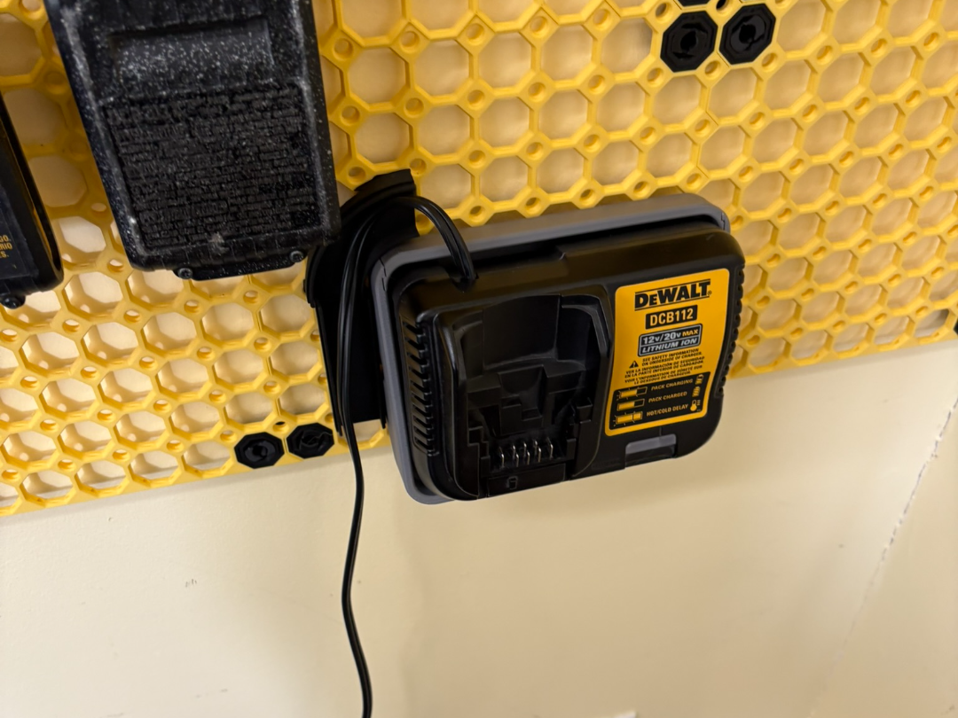 Multiboard Dewalt DCB112 20V Charger Mount