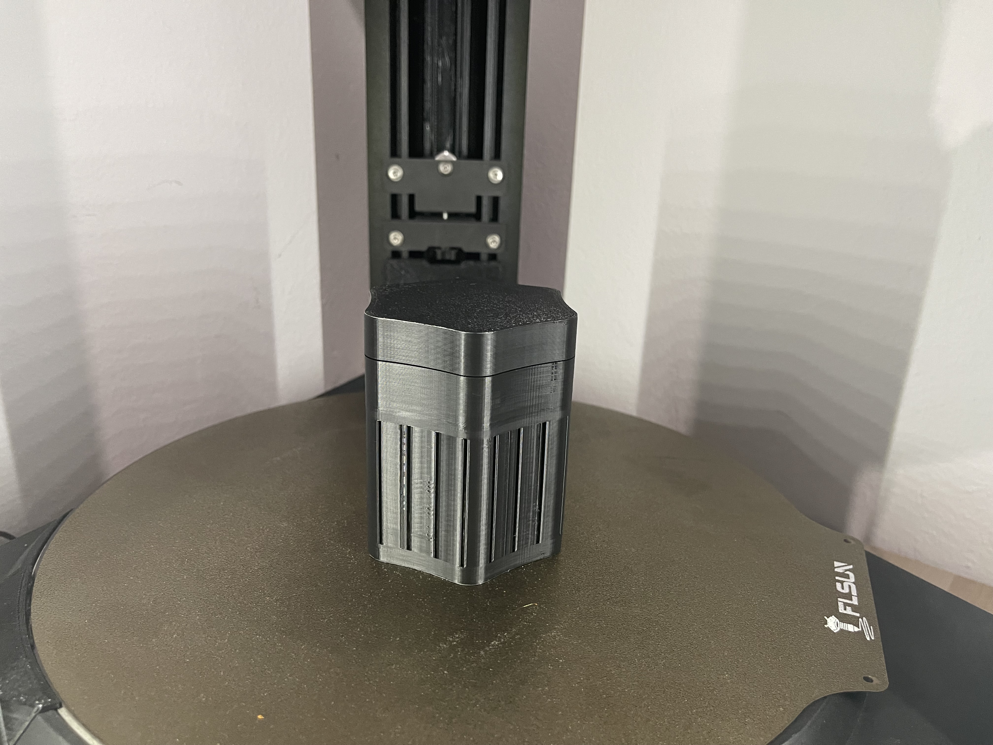 Silica container