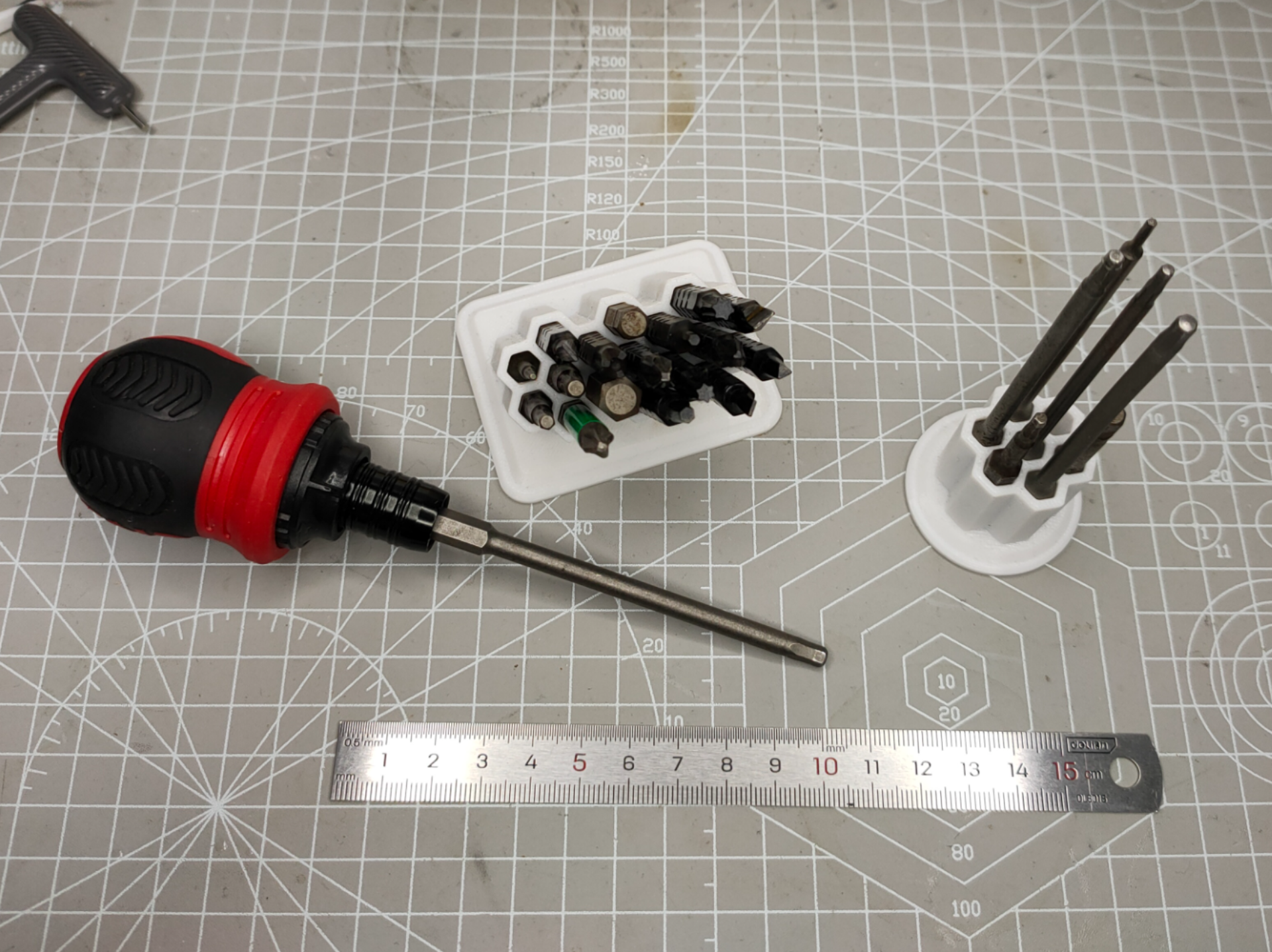 六角螺丝刀放置架