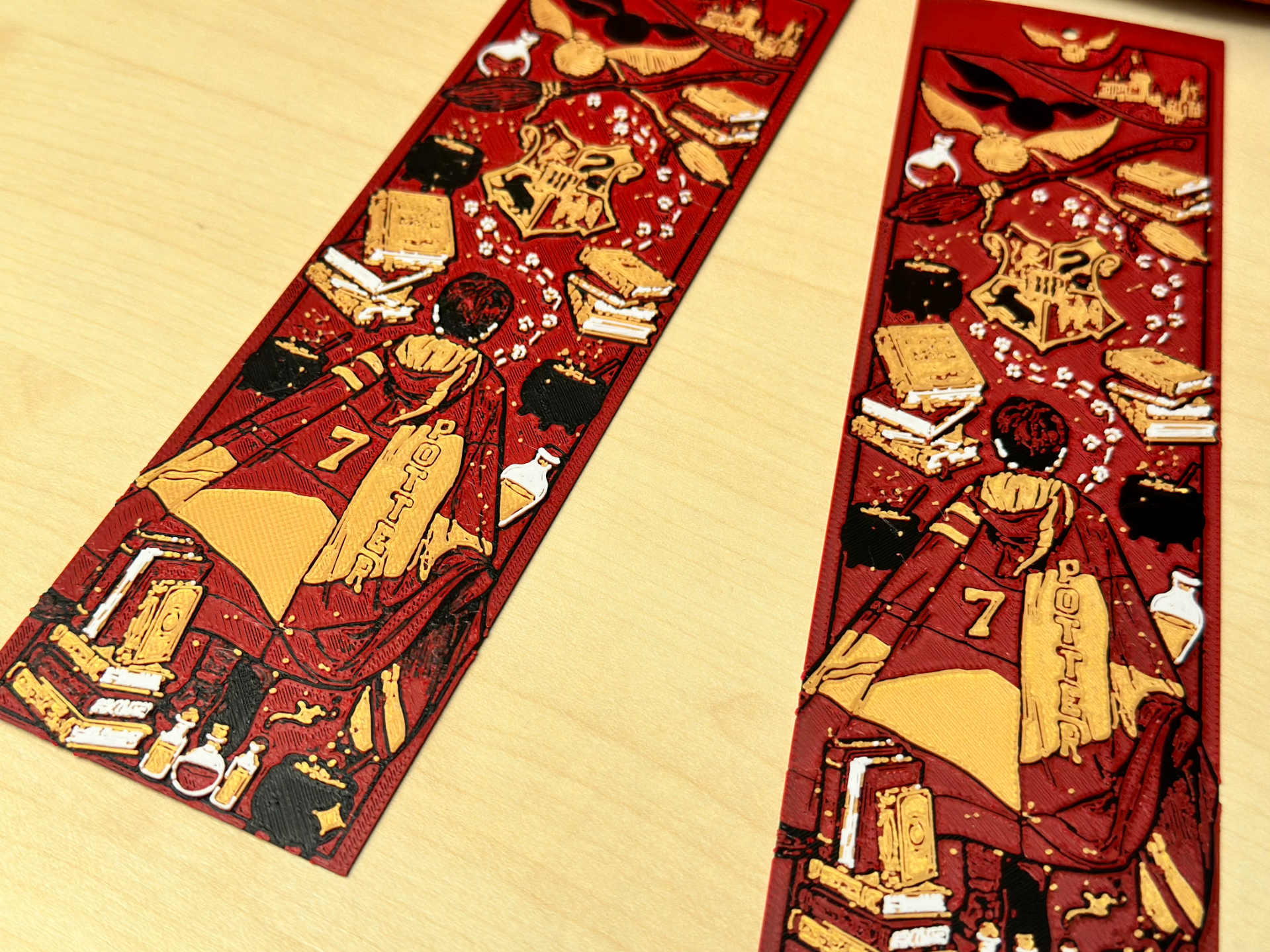 Harry Potter Bookmark (HueForge) - Quidditch Robe