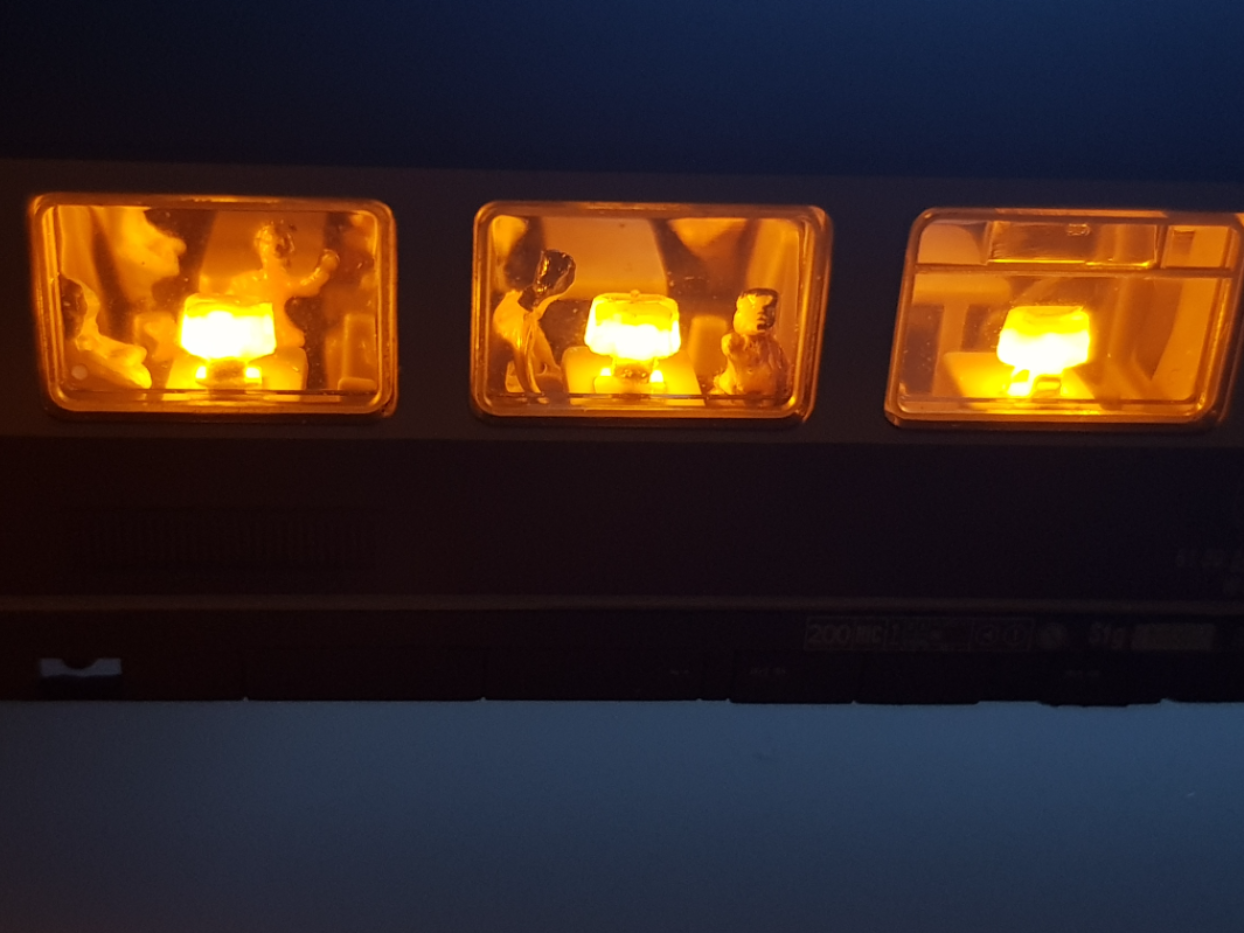Tischlämpchen Beleuchtbar für Speisewagen H0