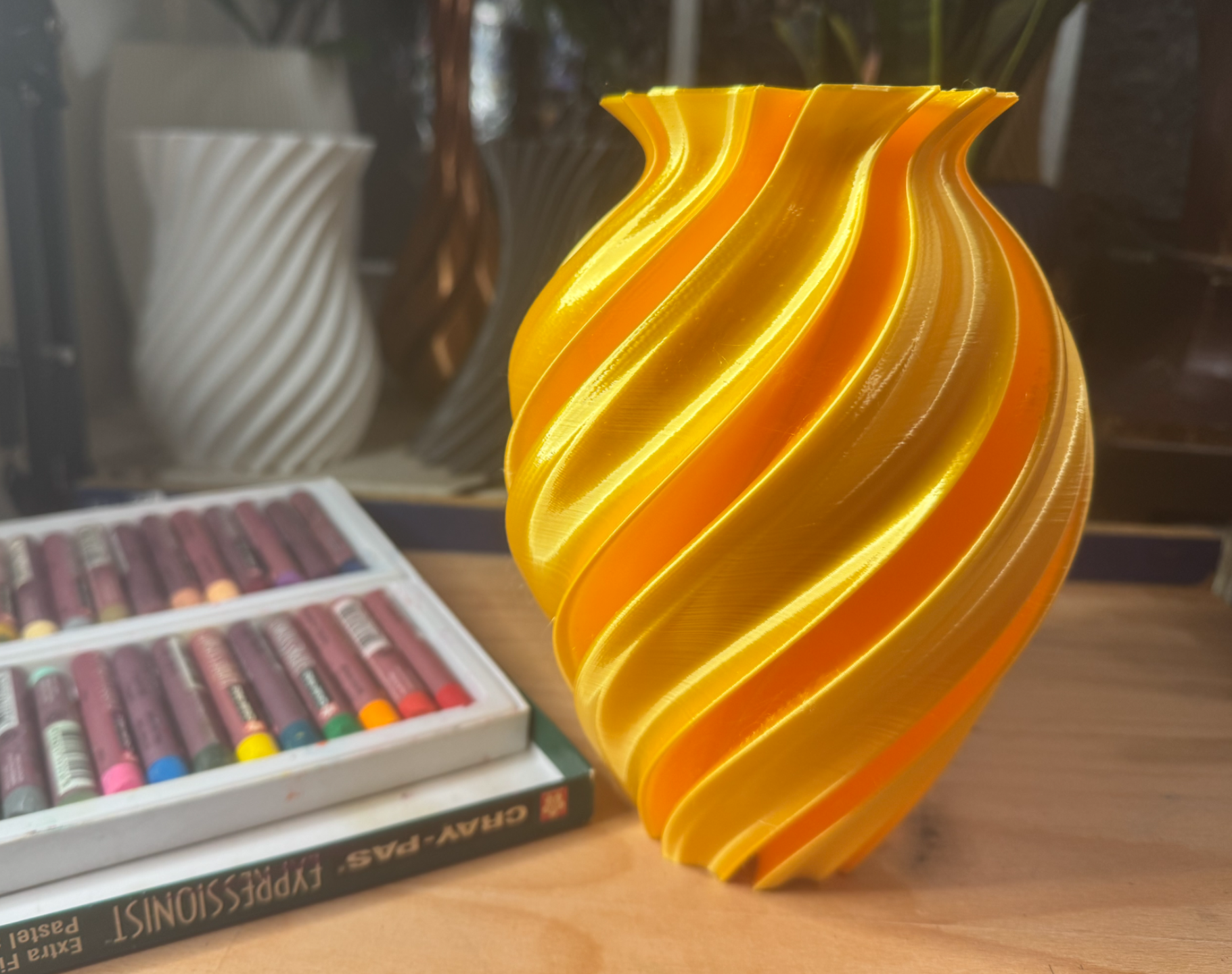 "Ribbon Una Coe" Contemporary Spiral Vase