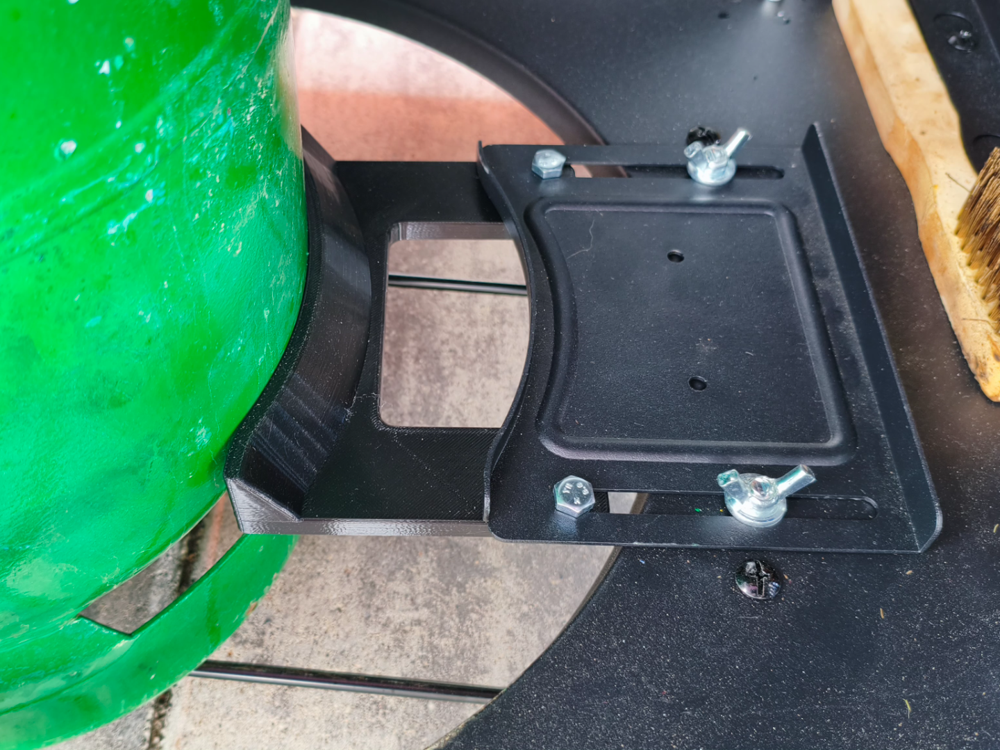 Gas grill propane bottle holder extension