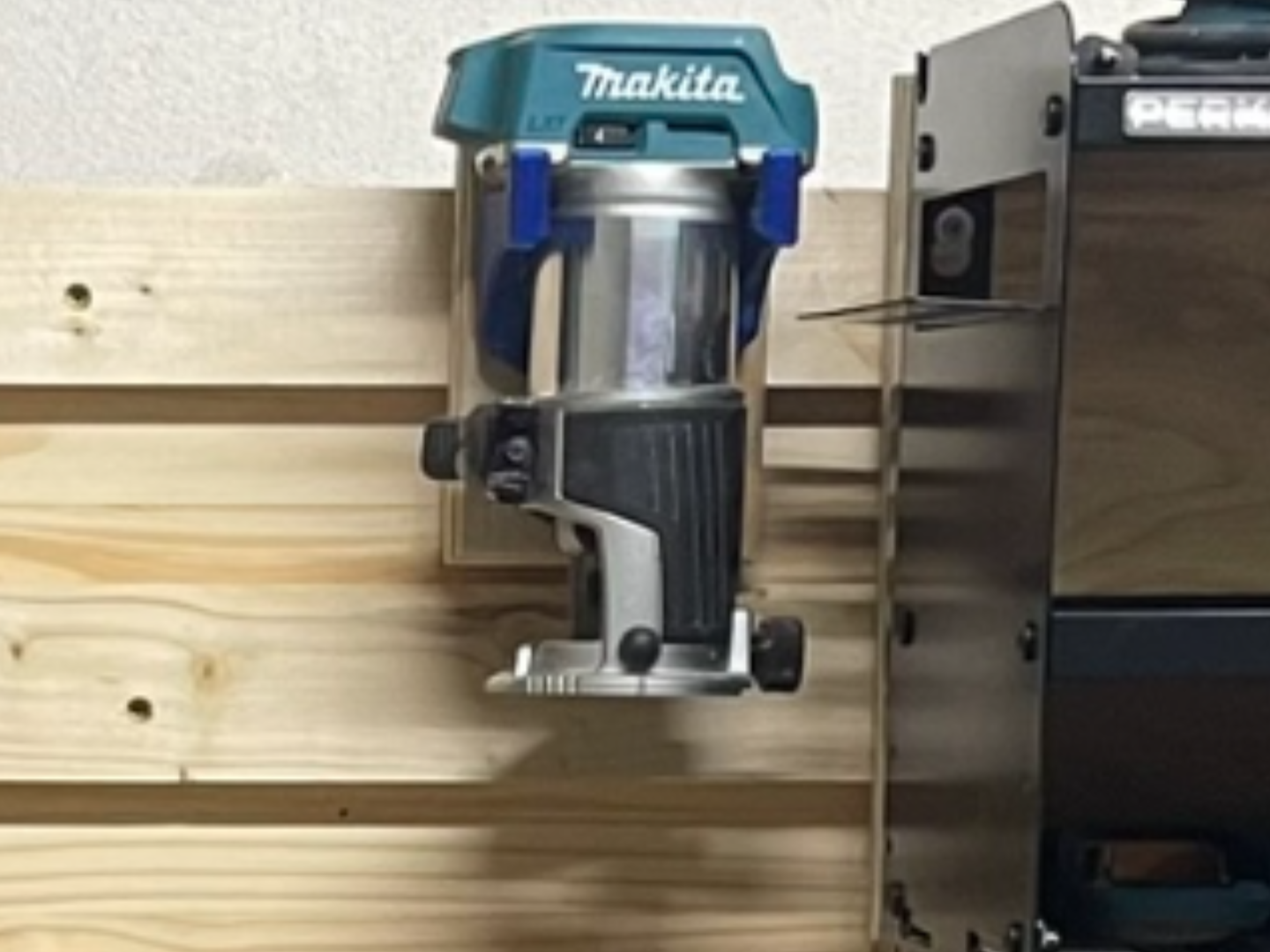 Makita Compact Router Wallmount