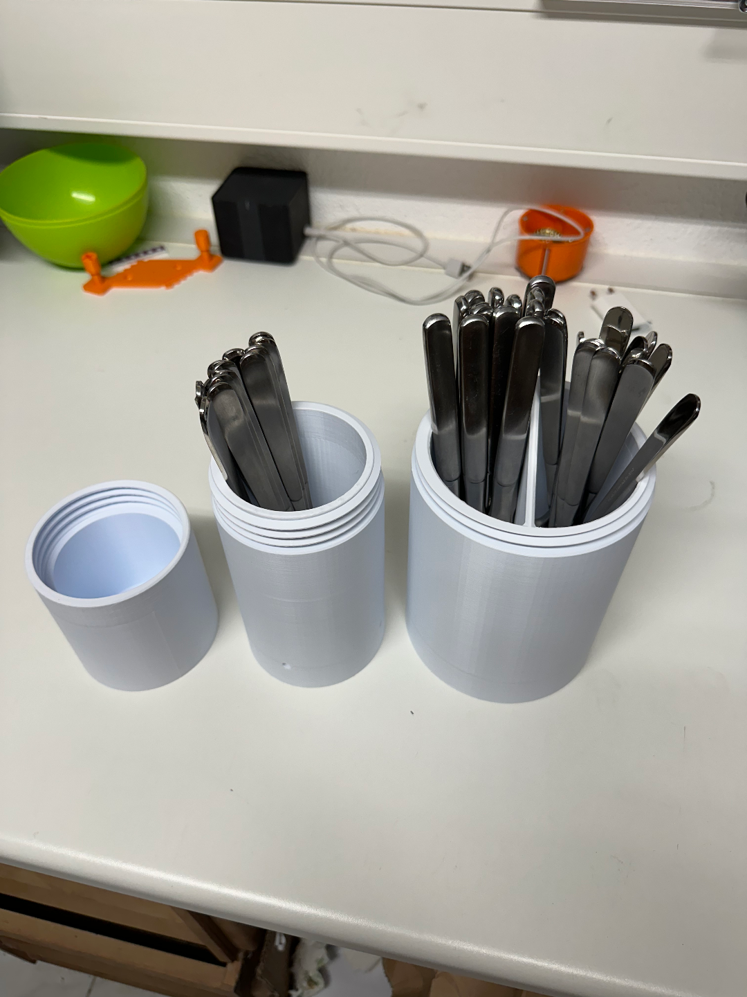 Cutlery container