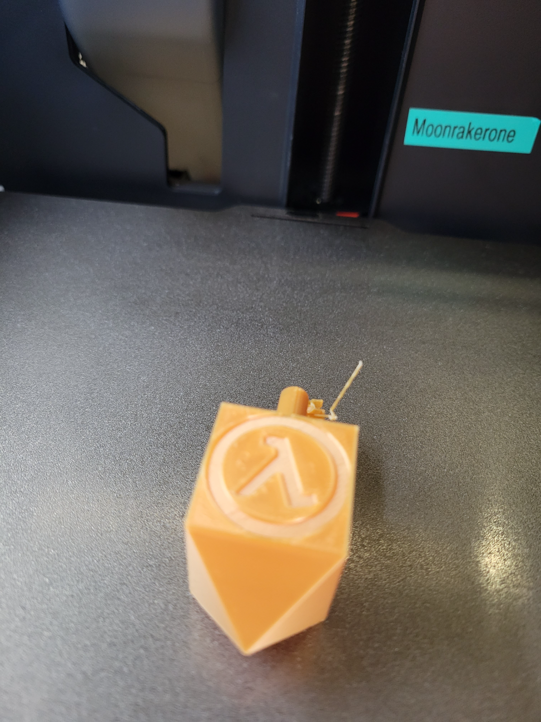 Half-Life Dreidel (Lambda Logo swapped for Gimel)
