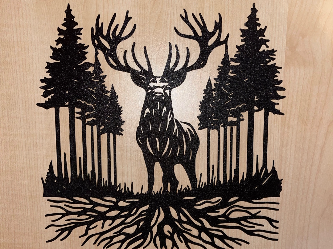Wanddeko Hirsch im Wald