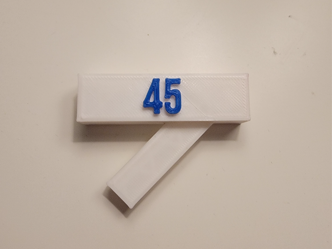45 Degree line marker