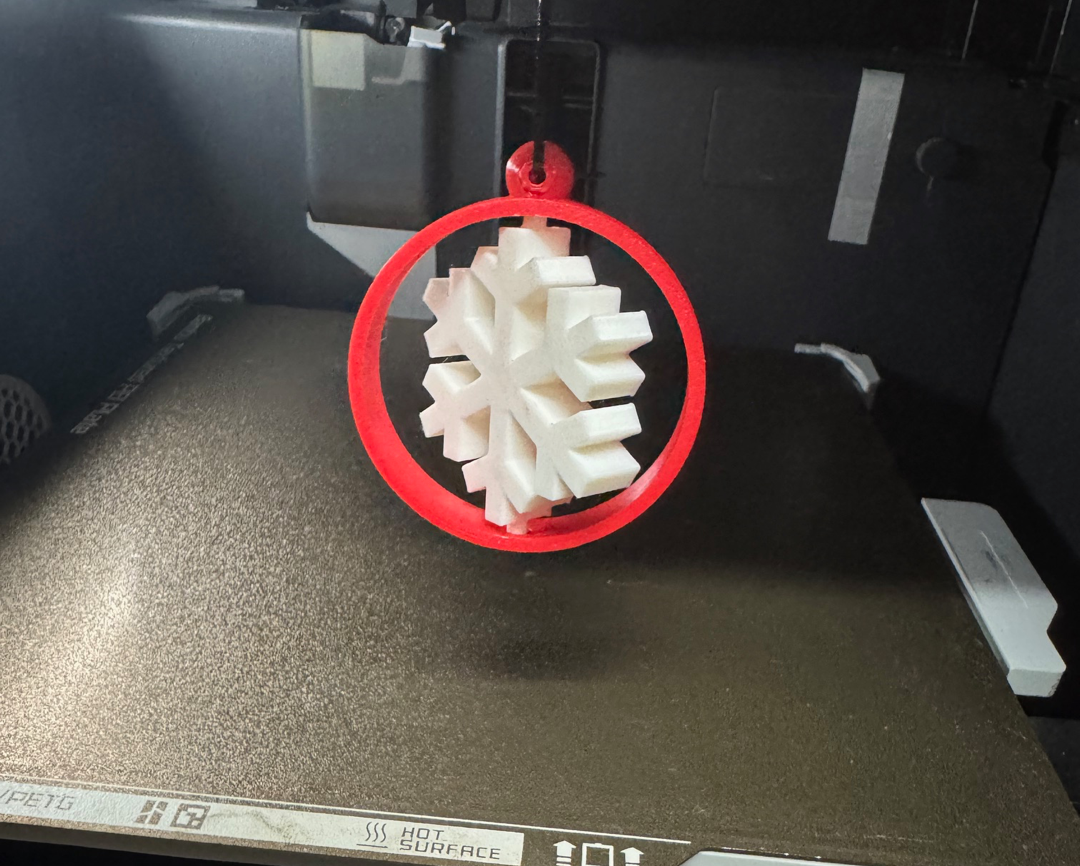 spinning Christmas snowball