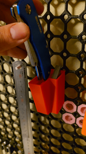 Biltema Razorblade hanger