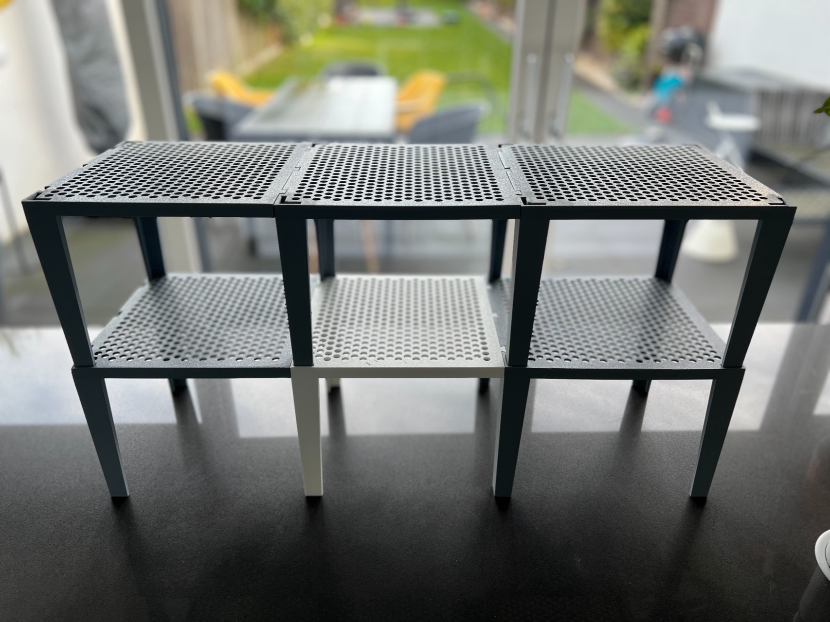 Modular shoe rack infinitely extendable