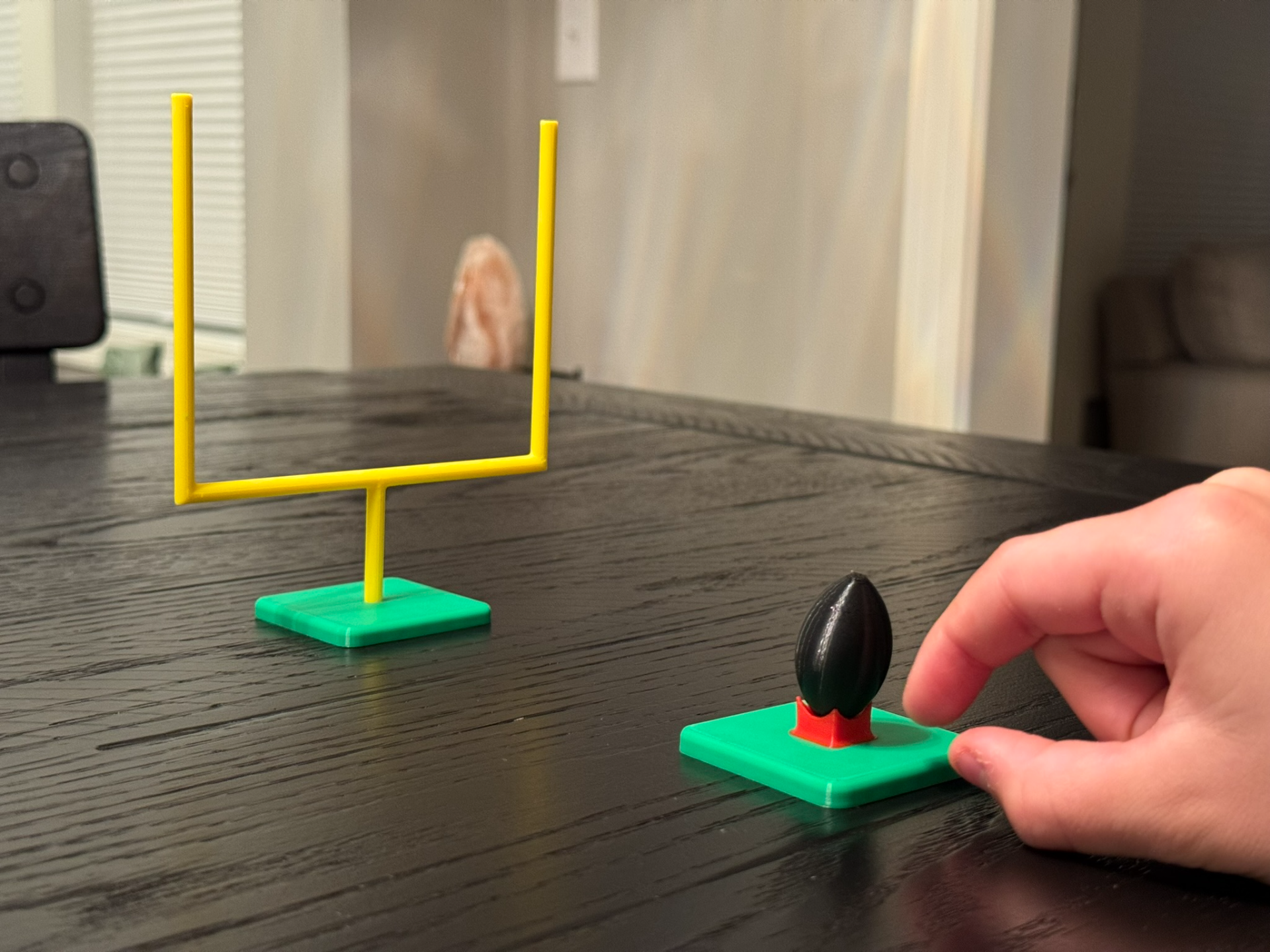Table Top Football Field Goal Game w/ Ball