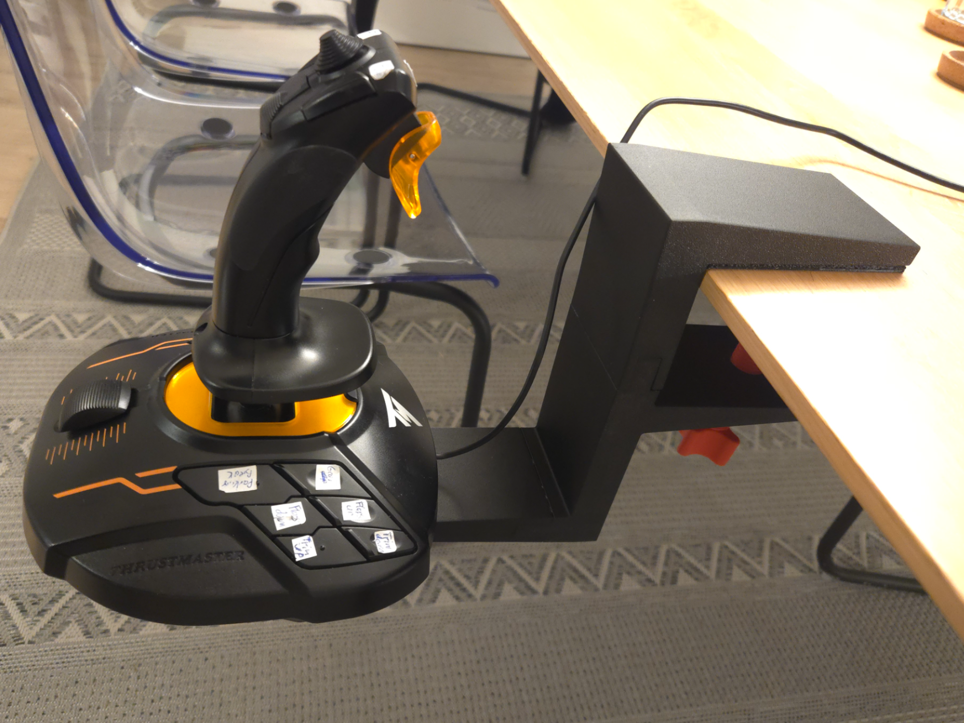 Thrustmaster T16000 m Joystick Tischhalterung