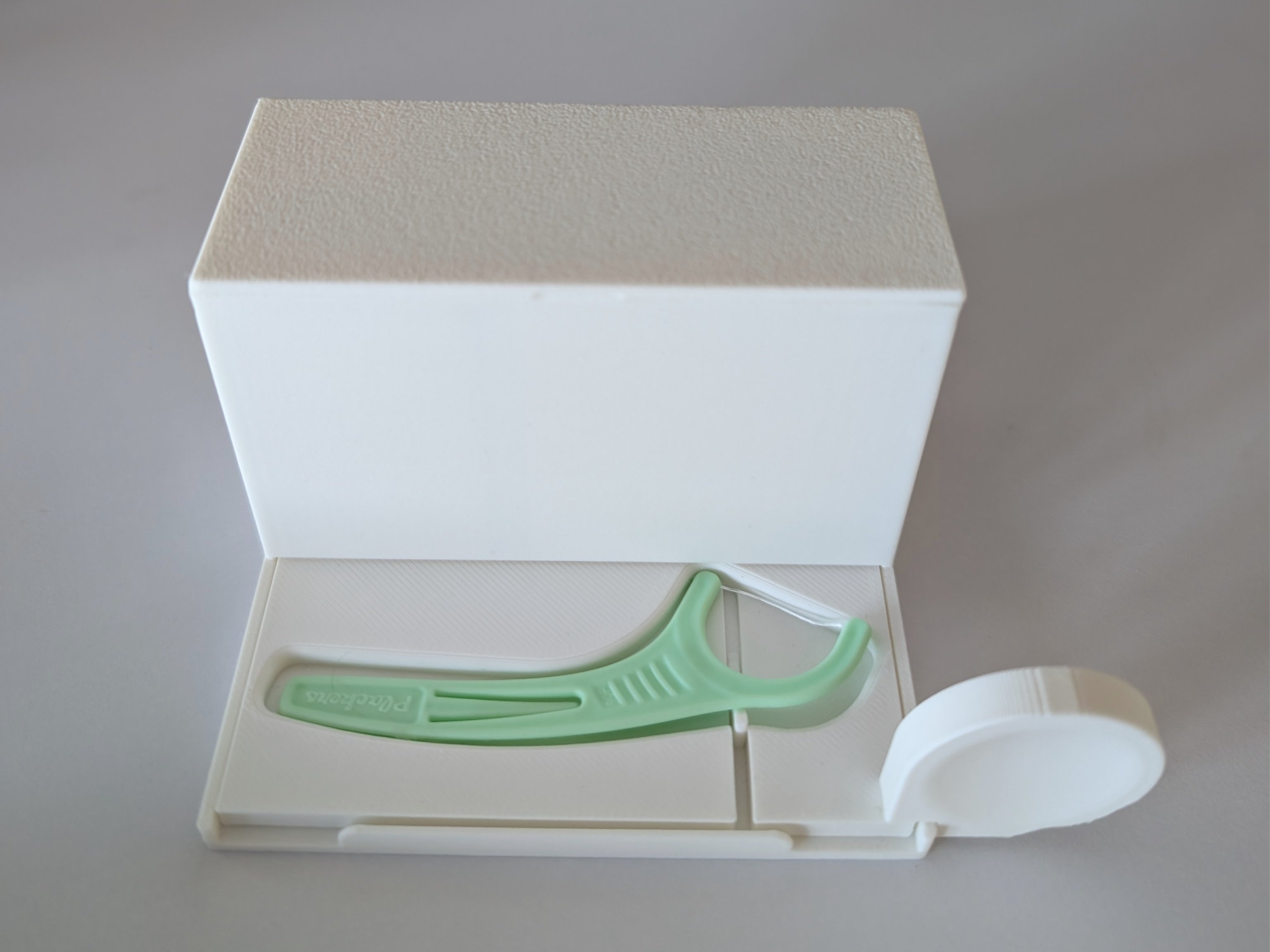 Plackers flosser dispenser