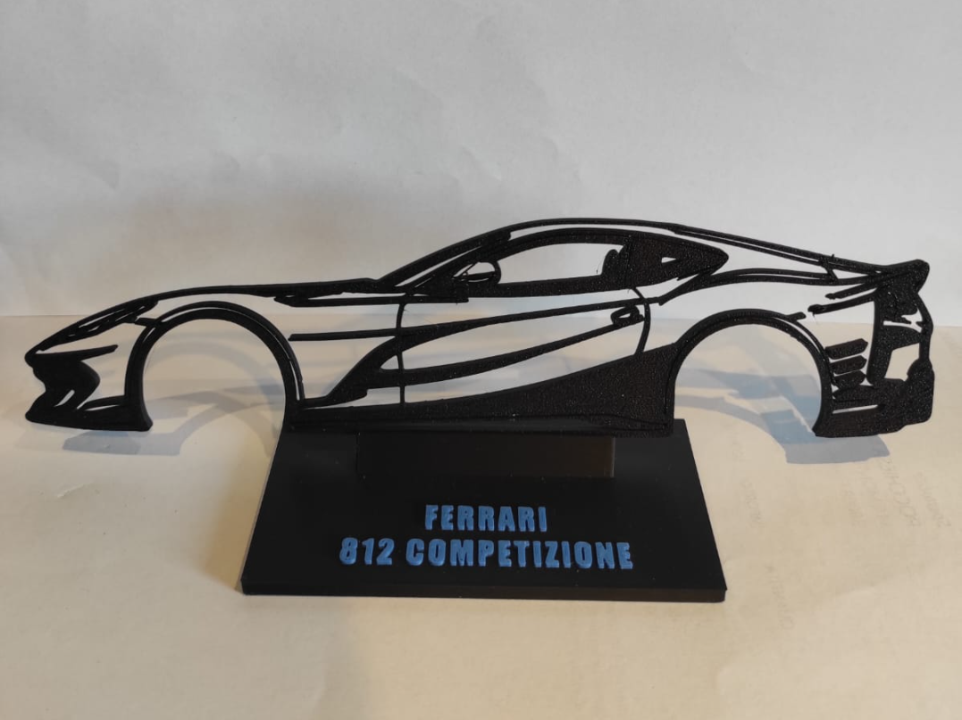 Silhouette Ferrari 812 competizione