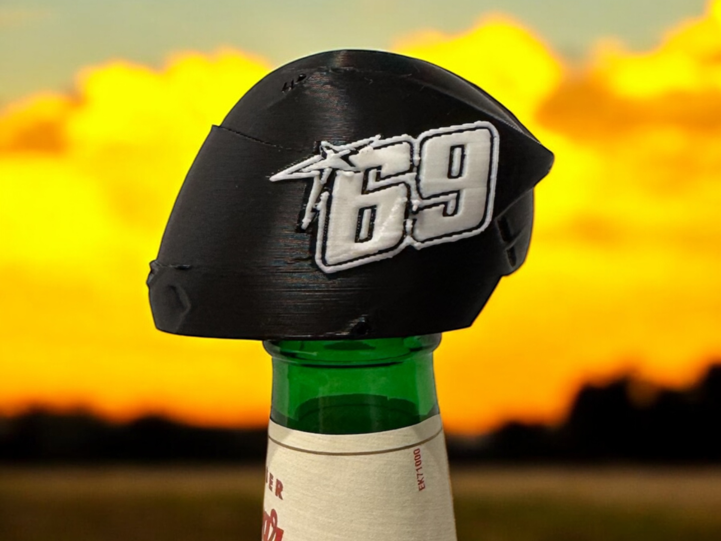 Nicky Hayden Helm für Bierflasche