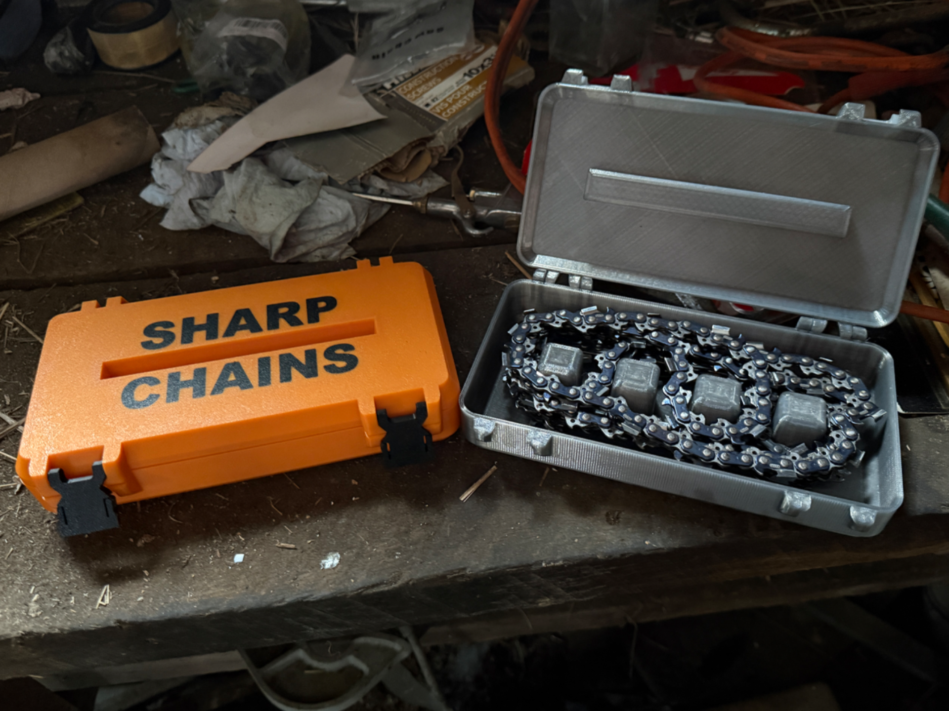 Chainsaw Chain Locker