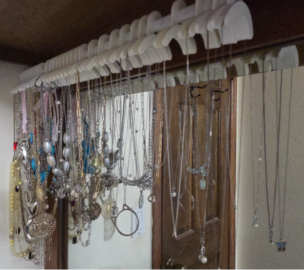 Necklace Hanger