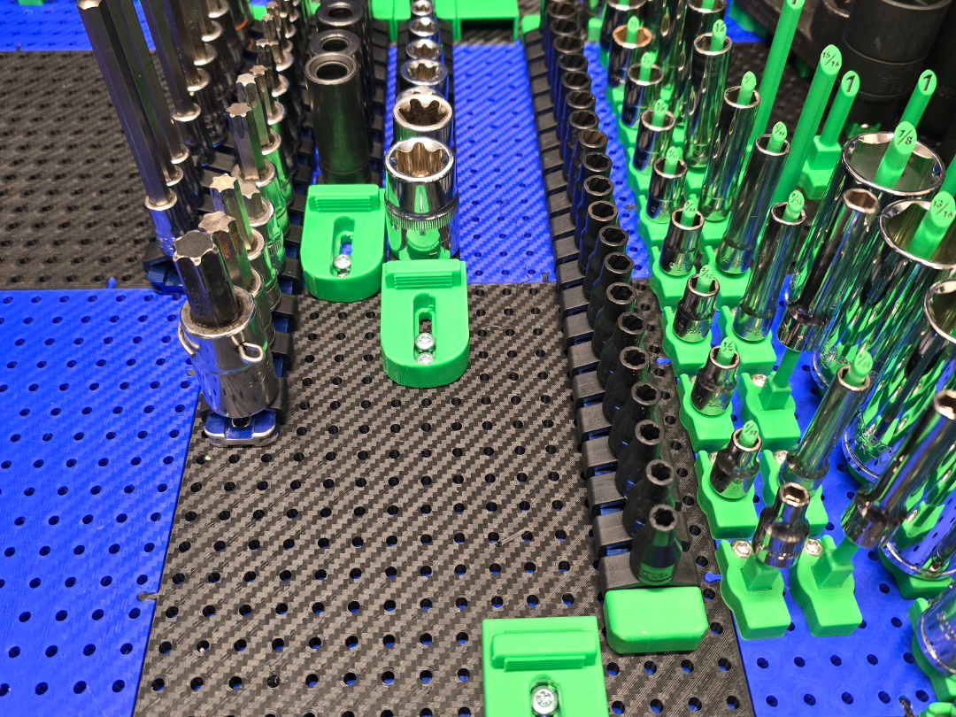 Sliding Lock Tool Grid for Seraph Rail Caps