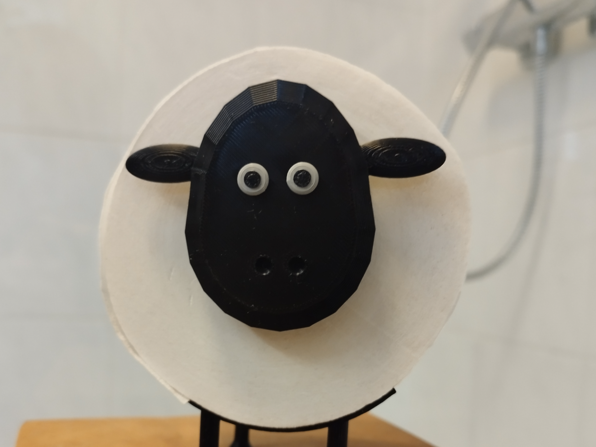 Toiletpaper sheep