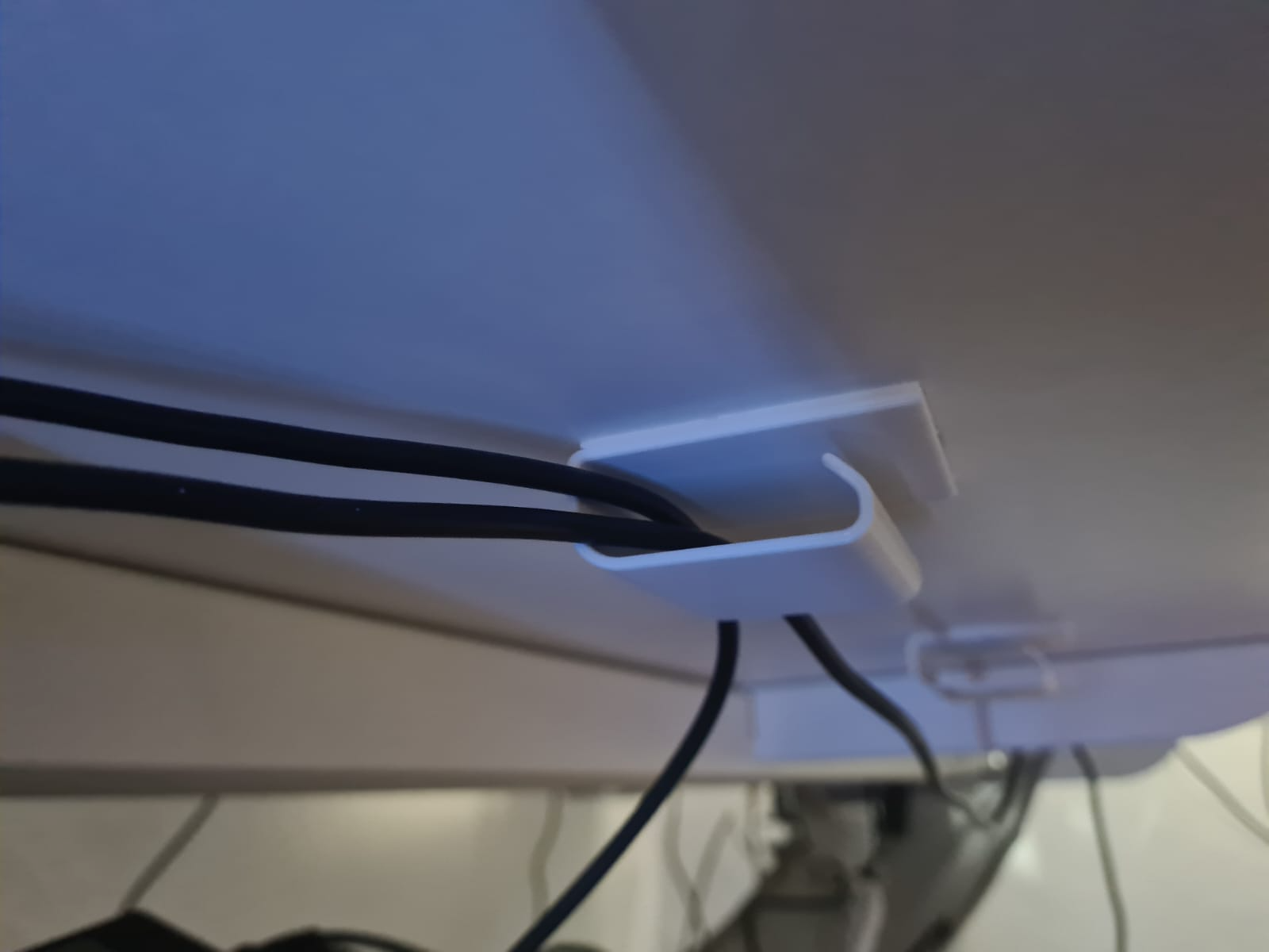 UTCO the UnderTable CableOrganizer