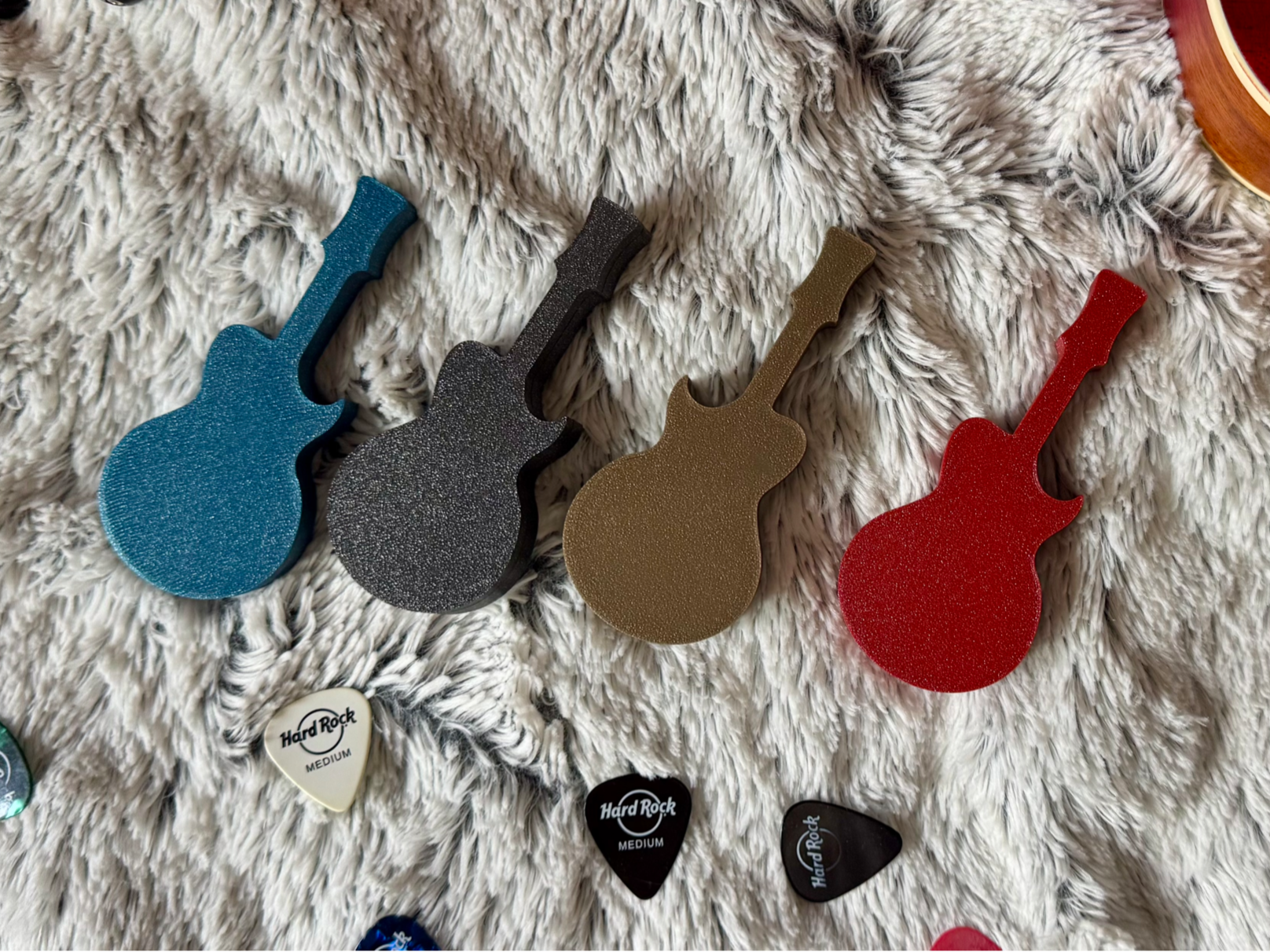 Guitar pick box