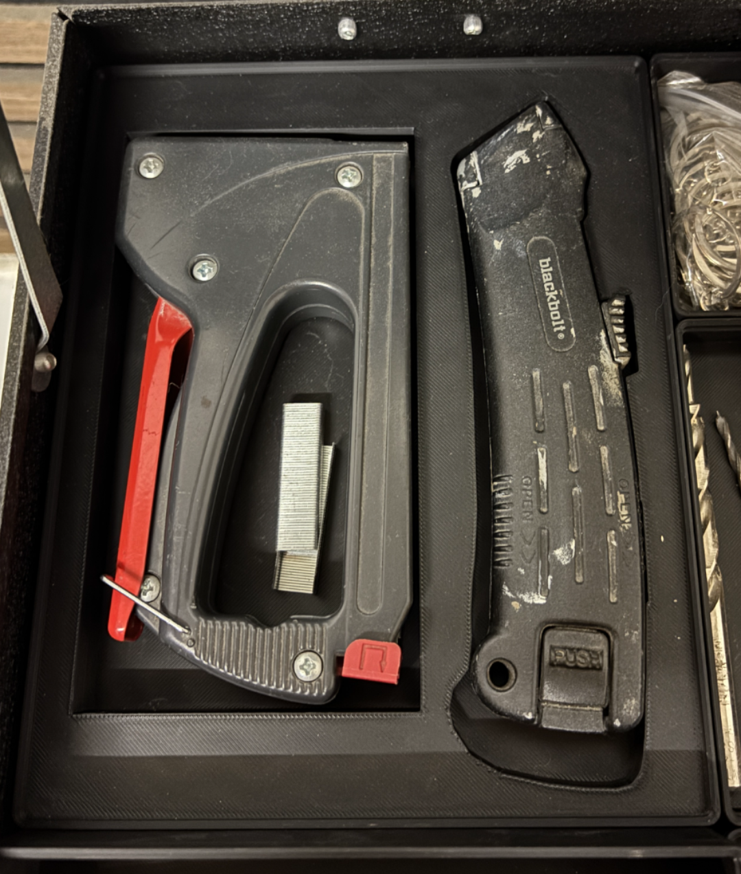 Gridfinity Blackbolt stanley knife + Staple gun