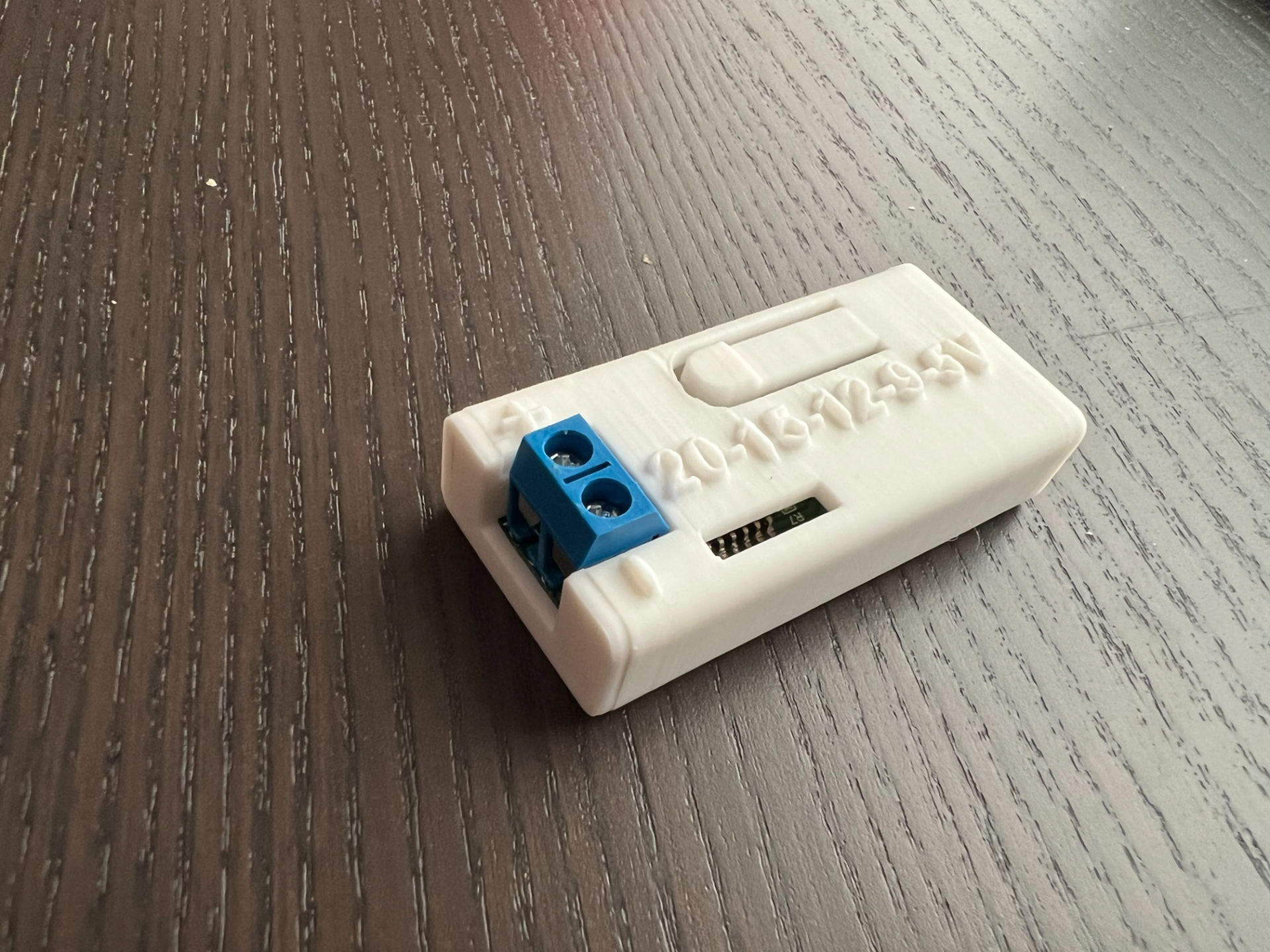 QC Voltage Trigger Case