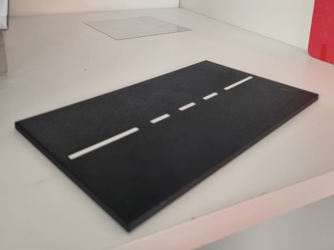 road in 1:43 scale