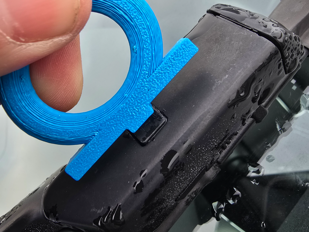 Volvo wiper beam remover tool