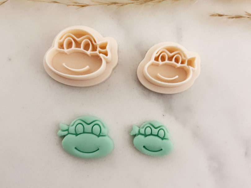 Turtle (mirrored) clay cutter