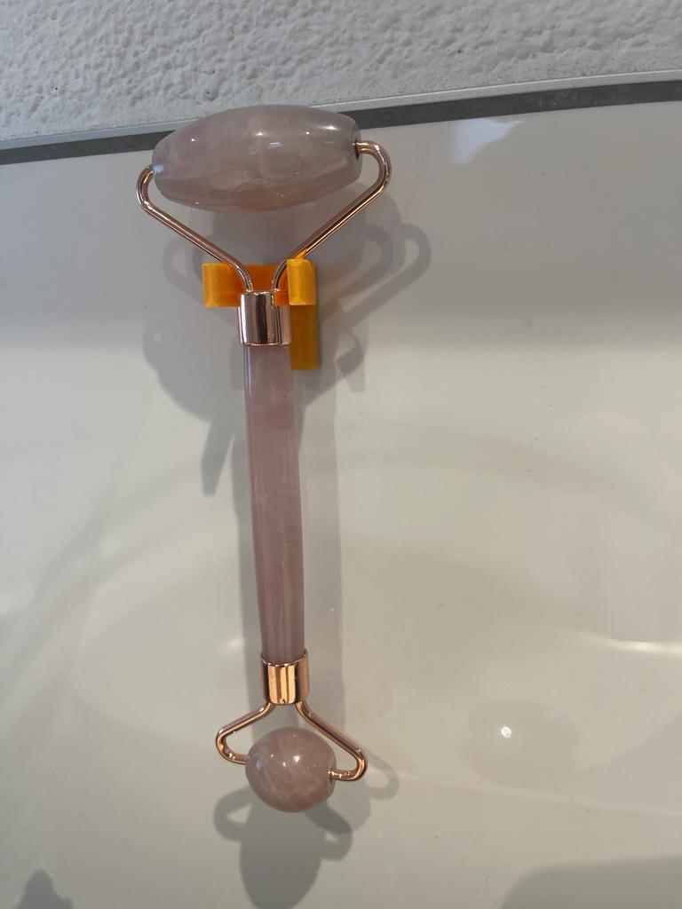 Jade Roller Wall Mount