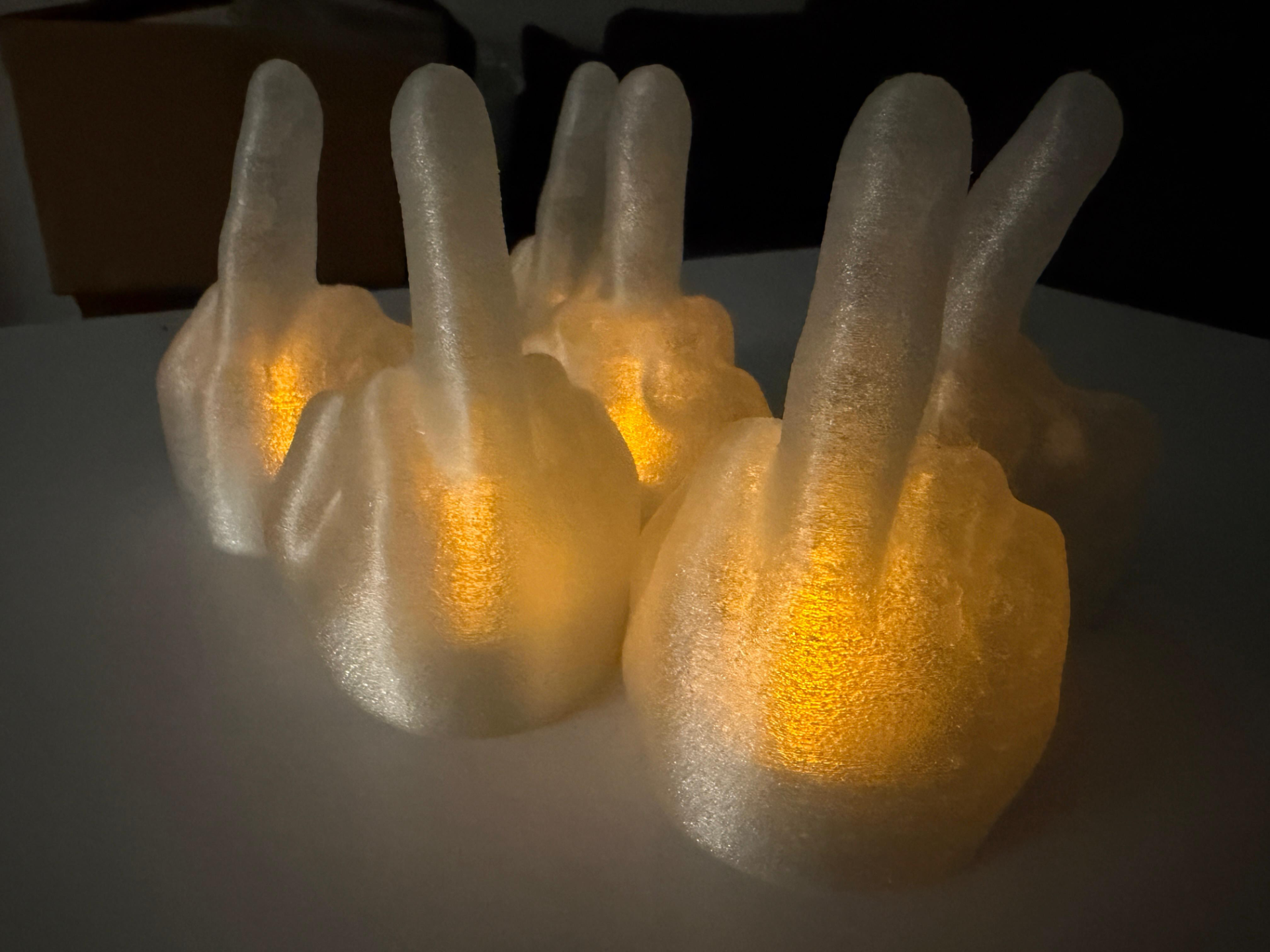 Middlefinger Tealight