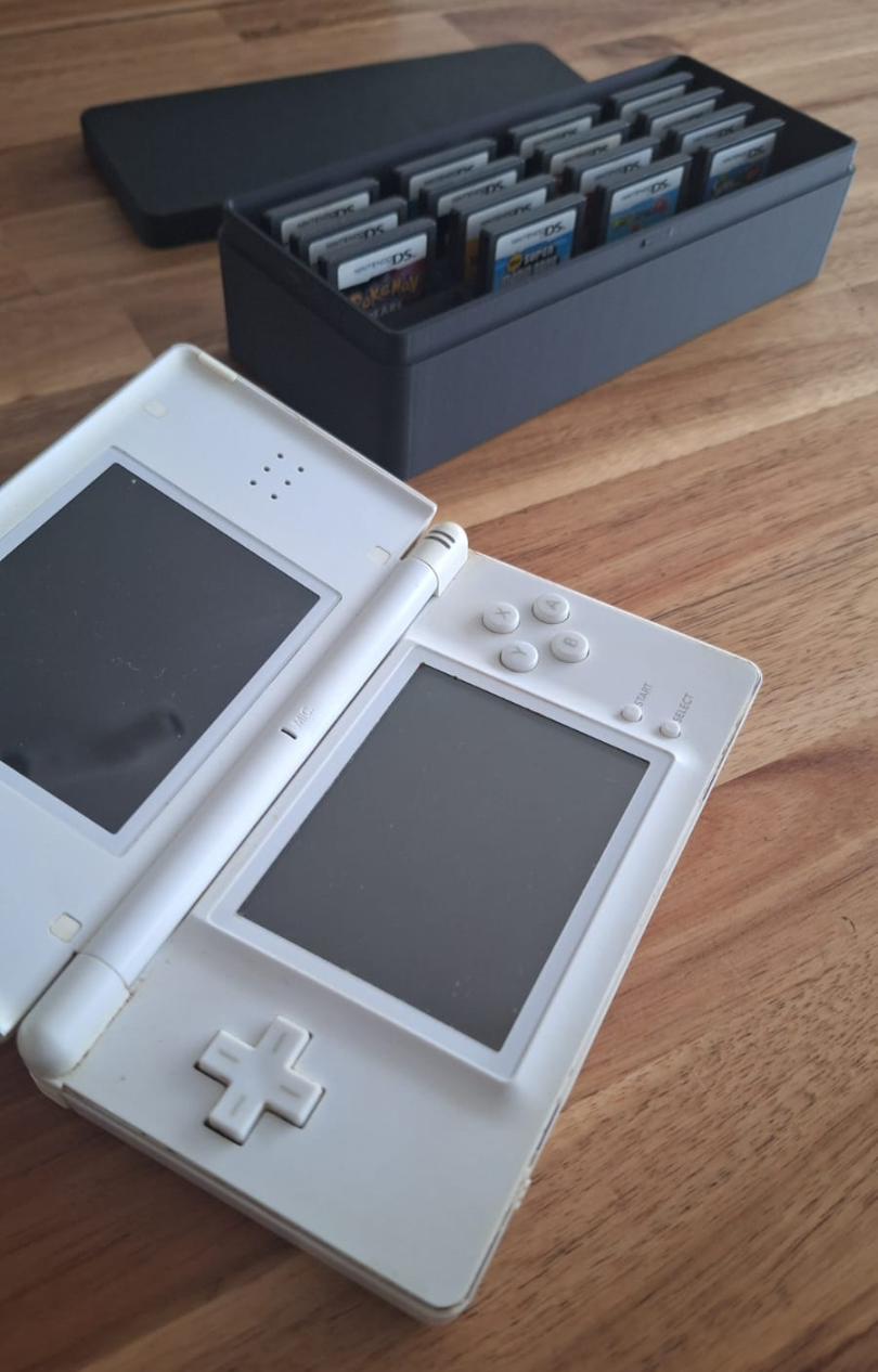 Snaplock box Nintendo DS games